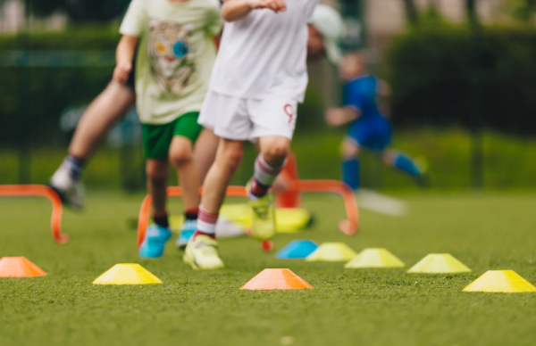 I Benefici dell’Educazione Sportiva: Come Lo Sport Influisce Positivamente sullo Sviluppo dei Bambini